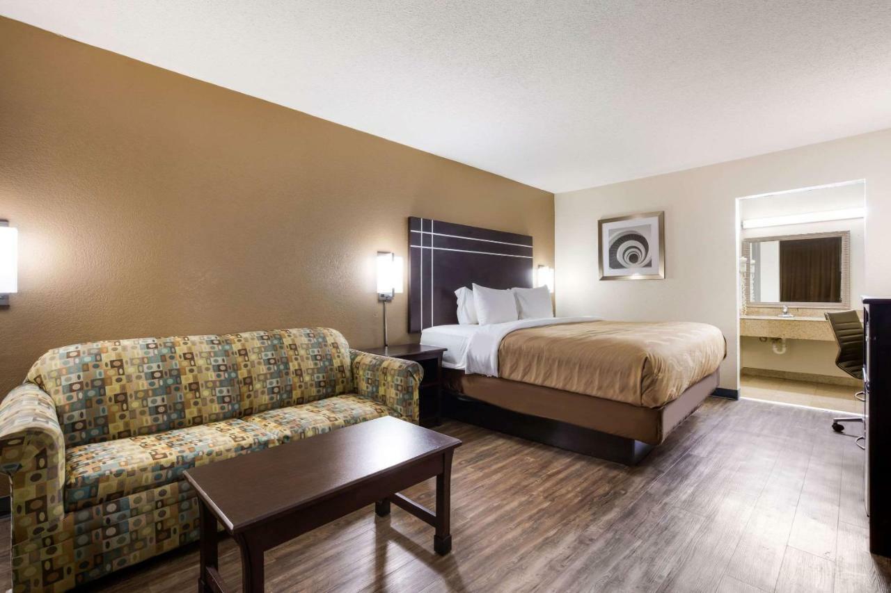 Quality Inn Starkville Ngoại thất bức ảnh