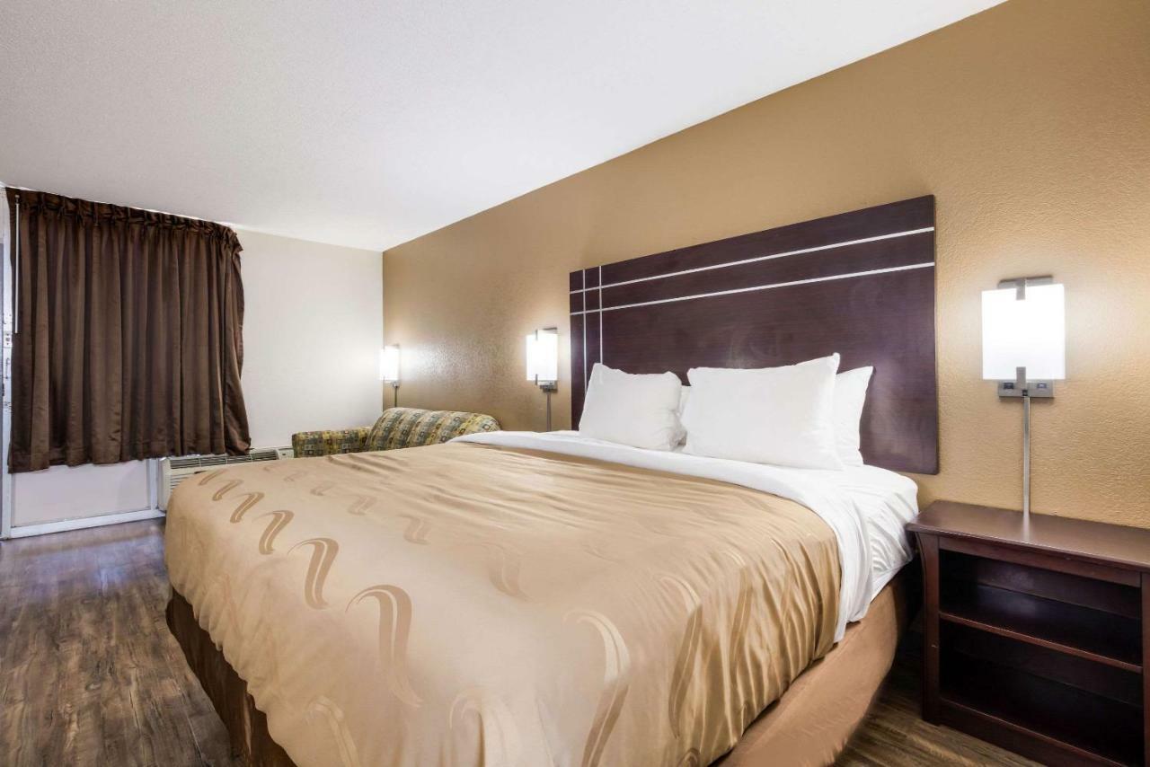 Quality Inn Starkville Ngoại thất bức ảnh